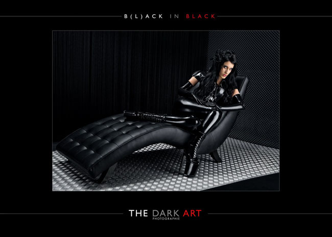 02 black in black